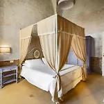 Dimora Storica Briganti Aparthotel 3*