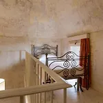 Aparthotel Dimora Storica Briganti 3*