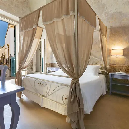 Dimora Storica Briganti Aparthotel