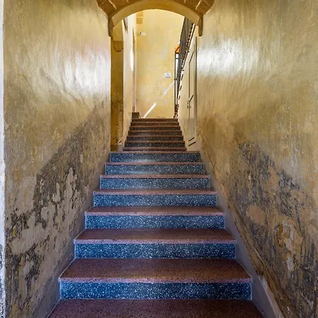 Dimora Storica Briganti 2*