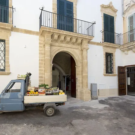 Lägenhetshotell Dimore Briganti 3*